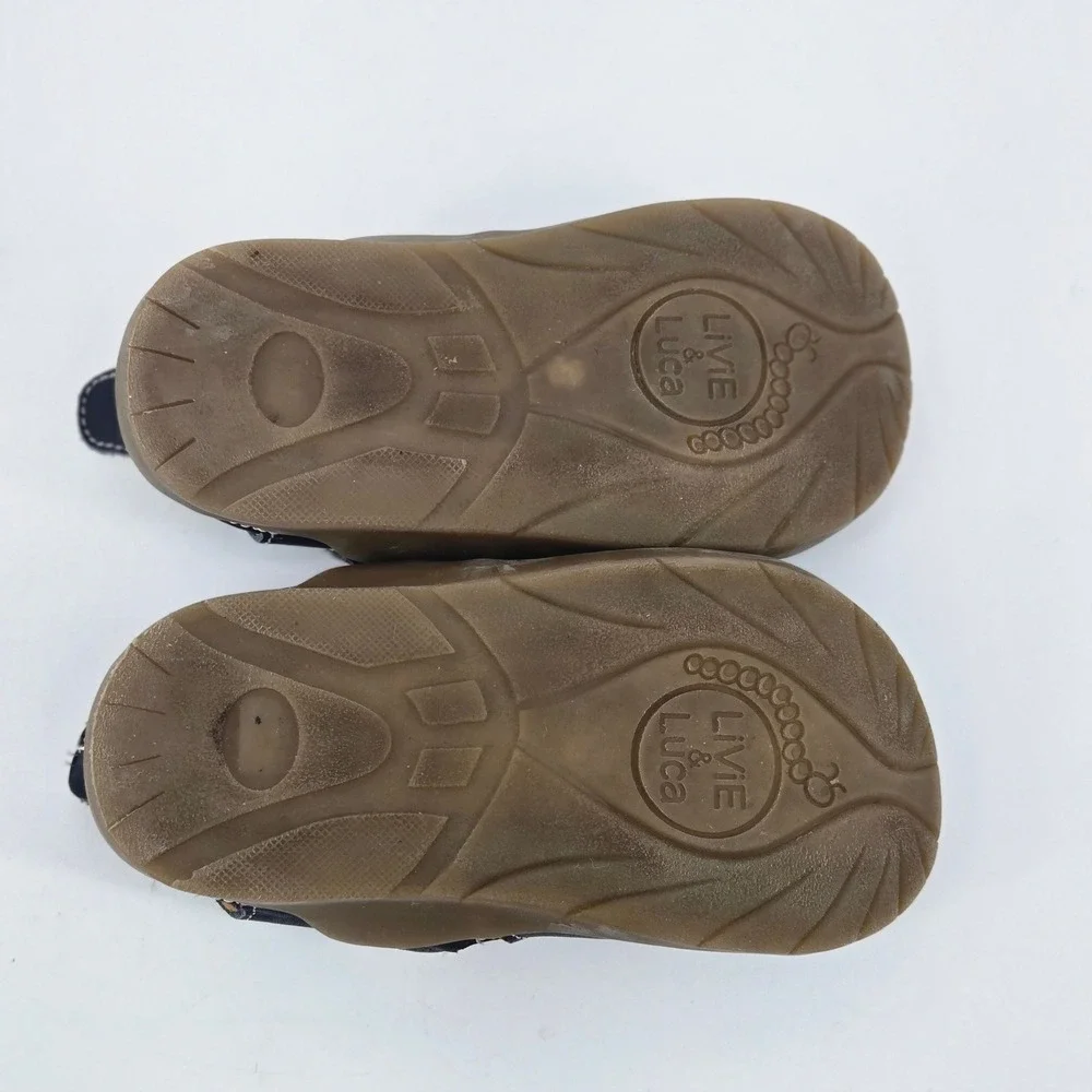 Livie & Luca Black Leather Closed Toe Fisherman Sandals Toddler Size 8 Retired
